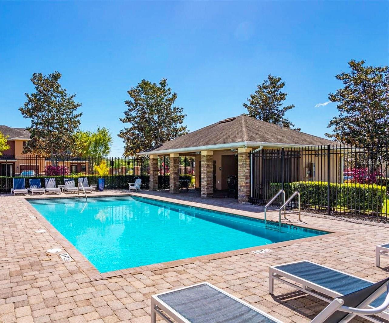 HANOVER POINTE - Residential
