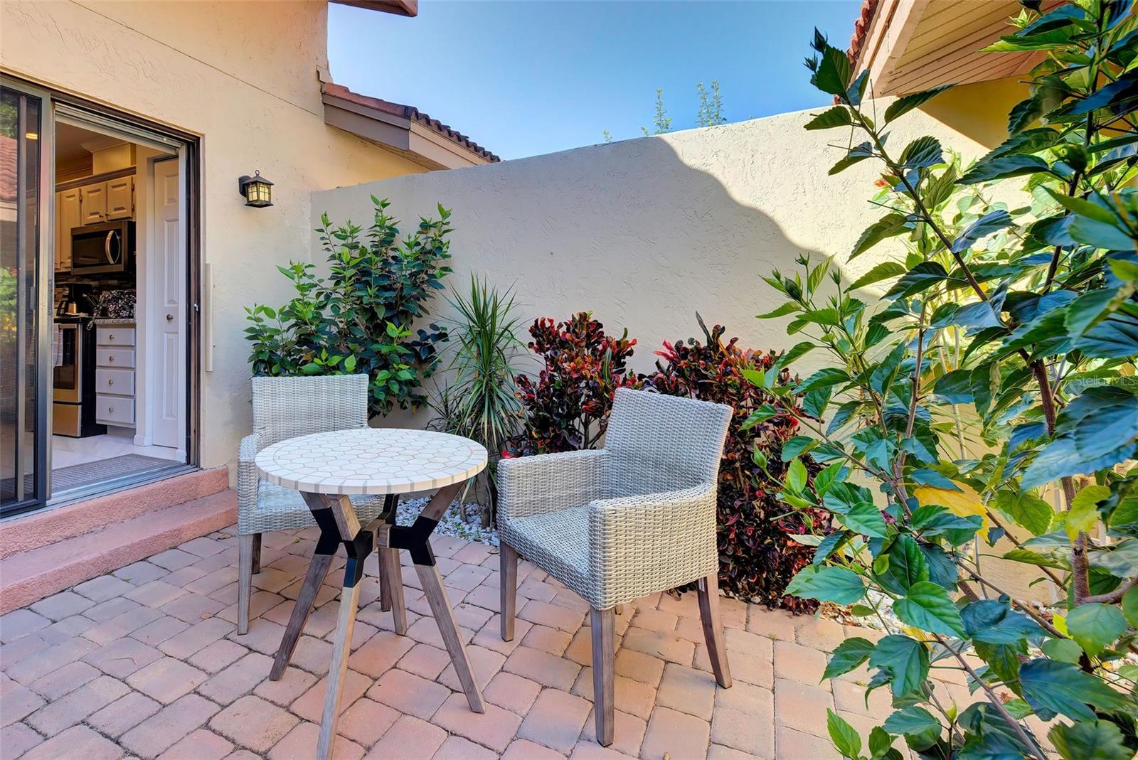LANDINGS CARRIAGEHOUSE I - Residential Lease