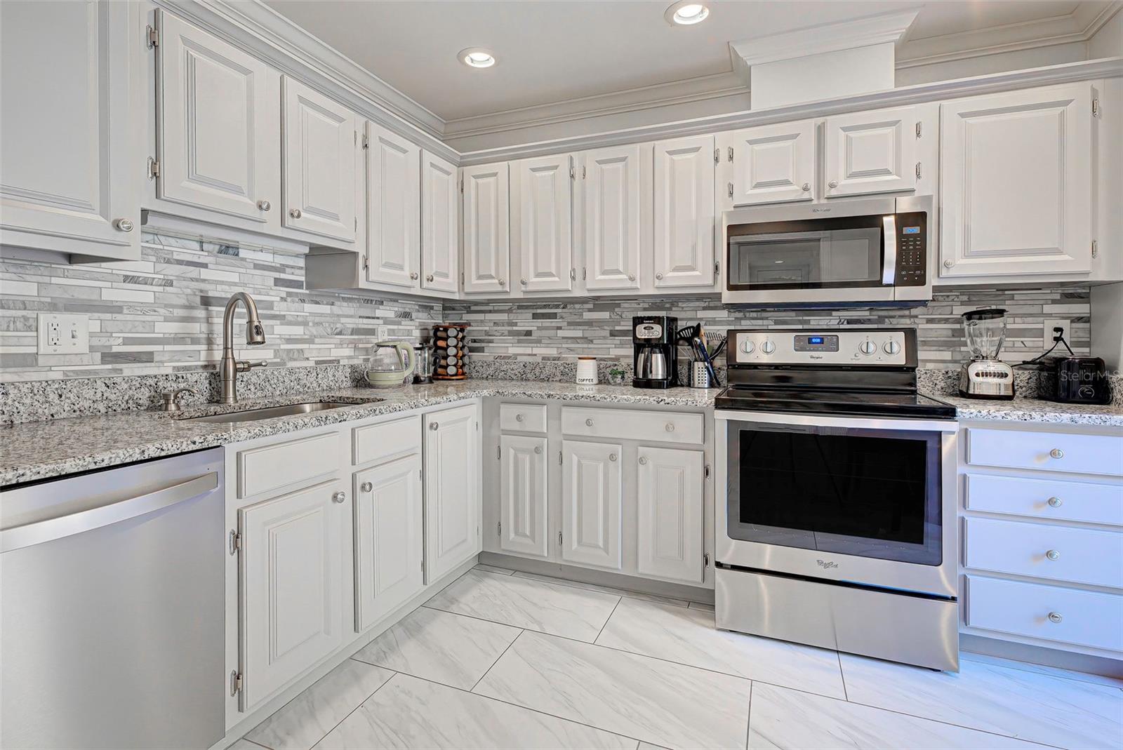 LANDINGS CARRIAGEHOUSE I - Residential Lease