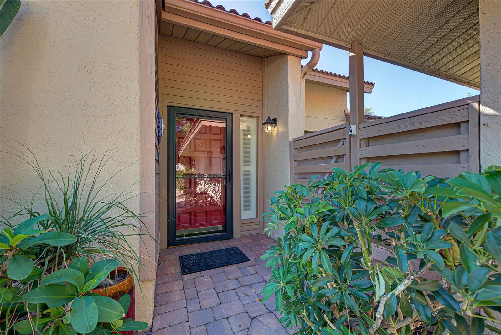 LANDINGS CARRIAGEHOUSE I - Residential Lease
