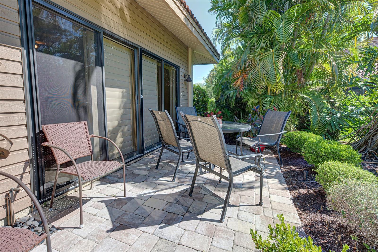 LANDINGS CARRIAGEHOUSE I - Residential Lease