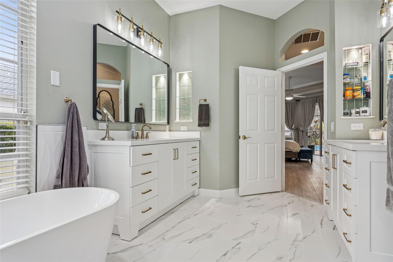 PASCO SUNSET LAKES - Residential