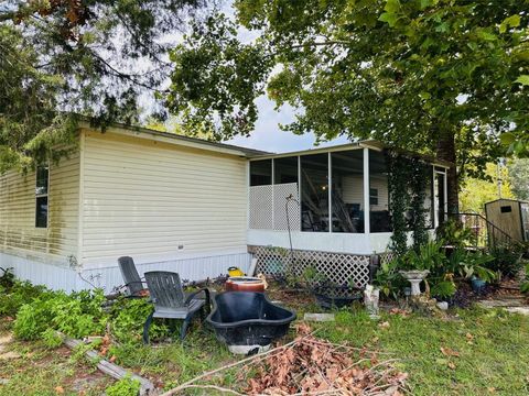 A home in CHIEFLAND