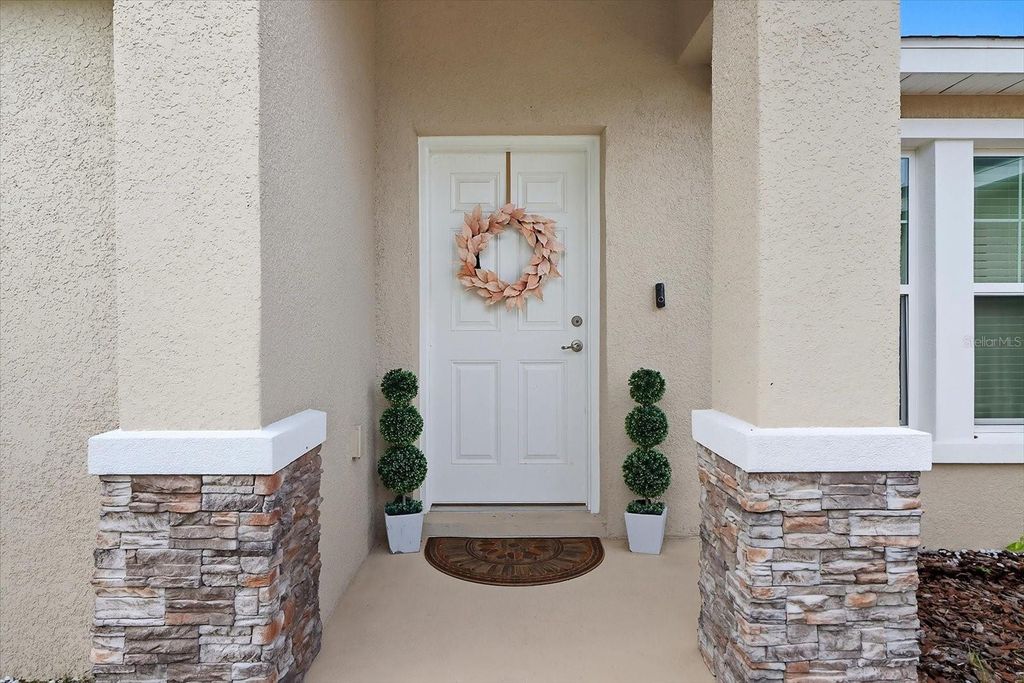 Photo of 6651 SW 151st Loop, Ocala, FL 34473 (MLS # OM710590)