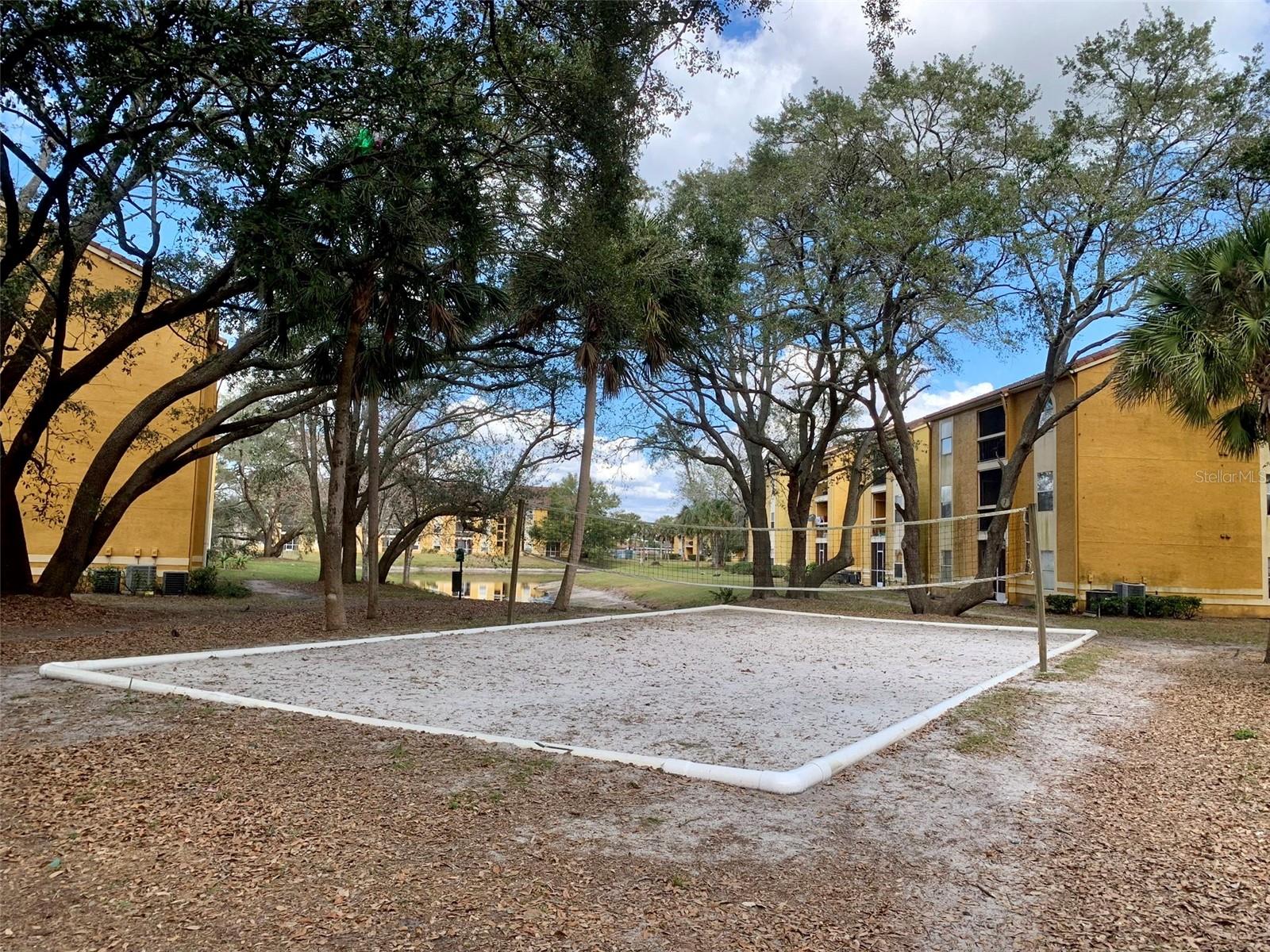 IMAGES A CONDO - Residential Lease