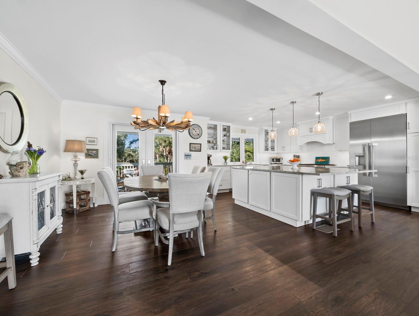 BAY ISLAND PARK - Residential