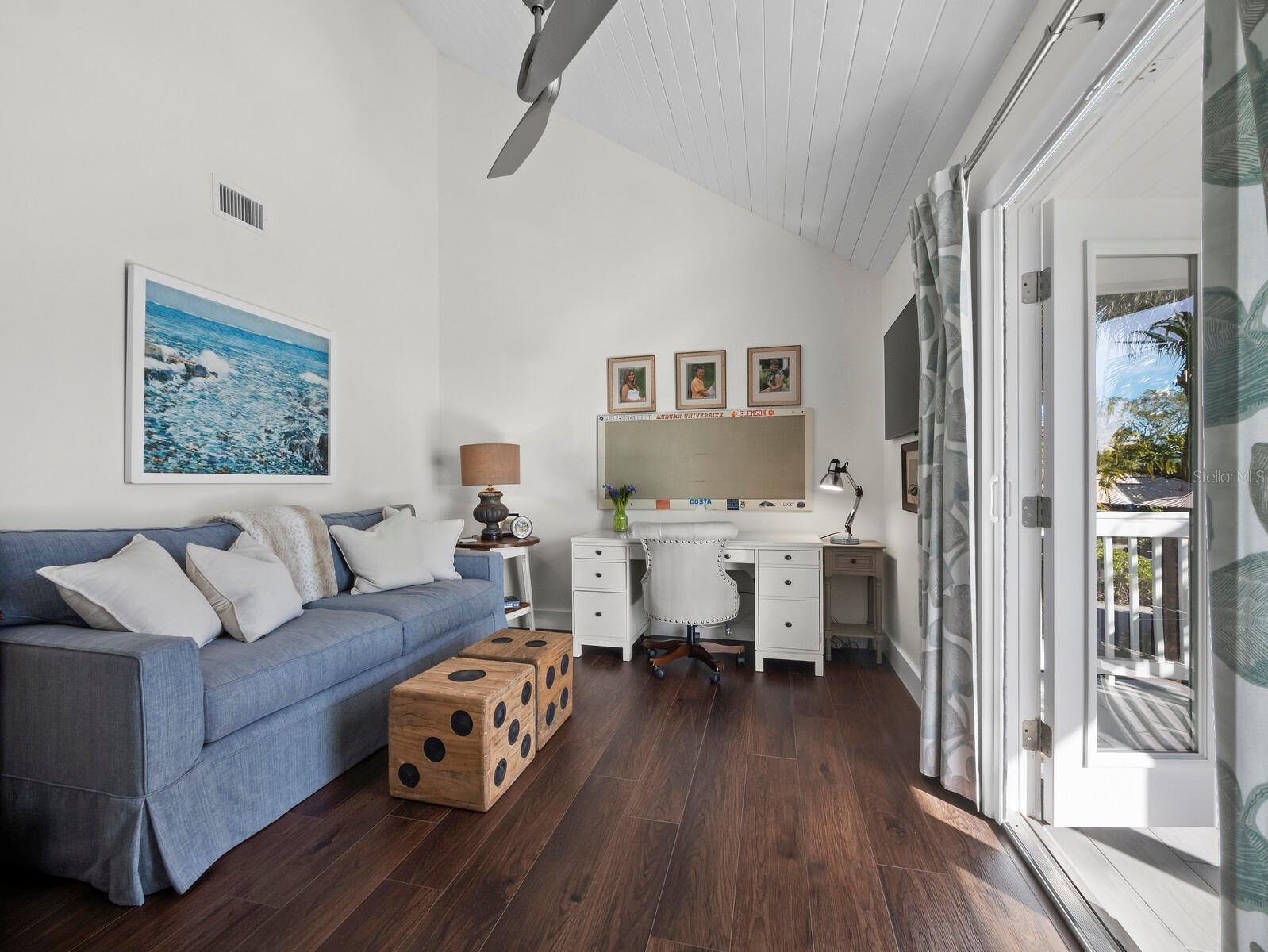 BAY ISLAND PARK - Residential