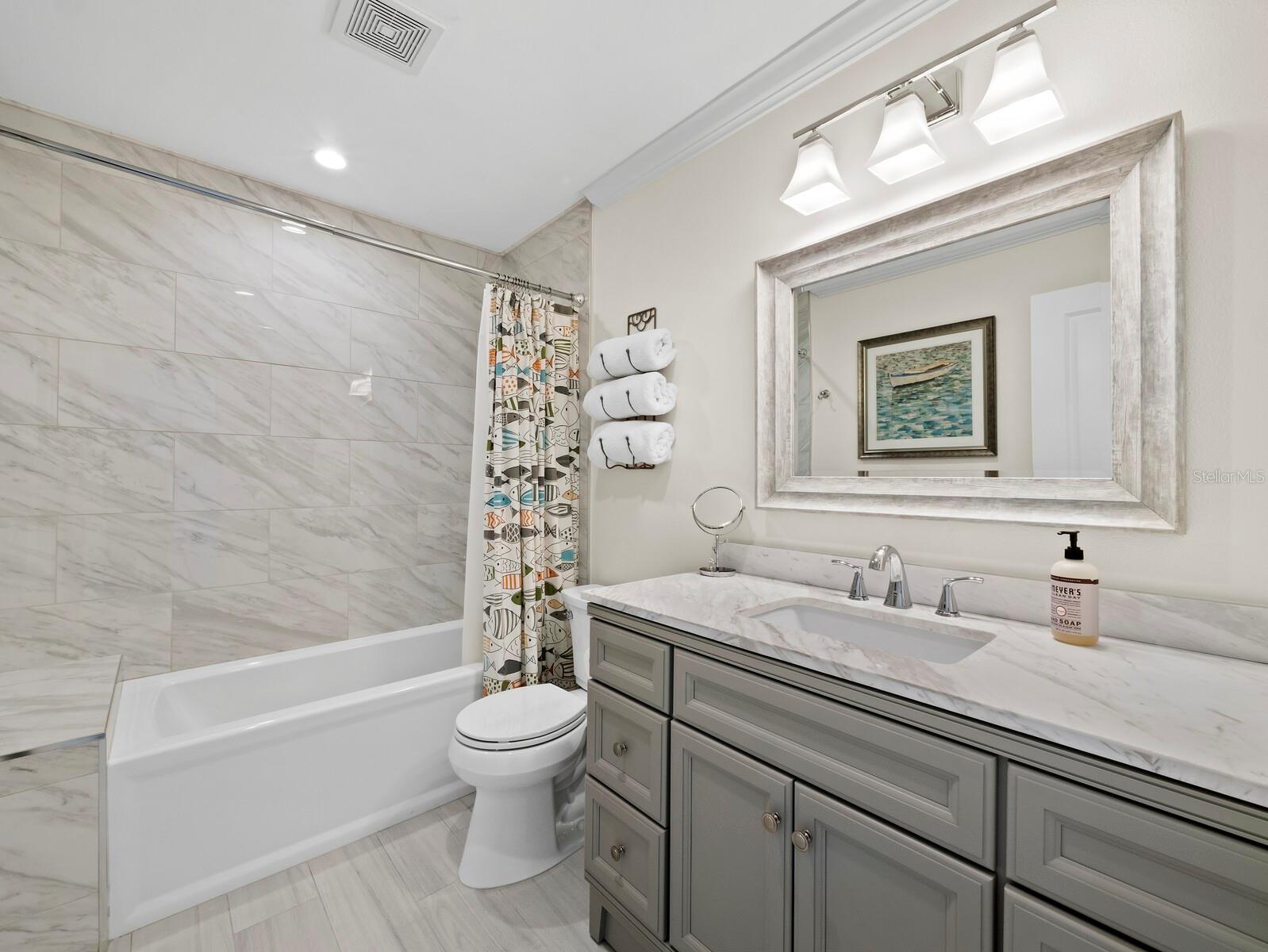 BAY ISLAND PARK - Residential