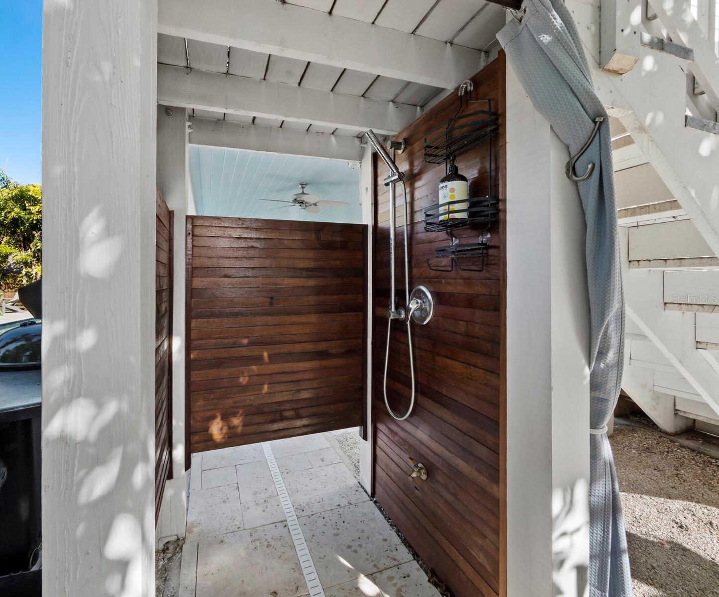 BAY ISLAND PARK - Residential