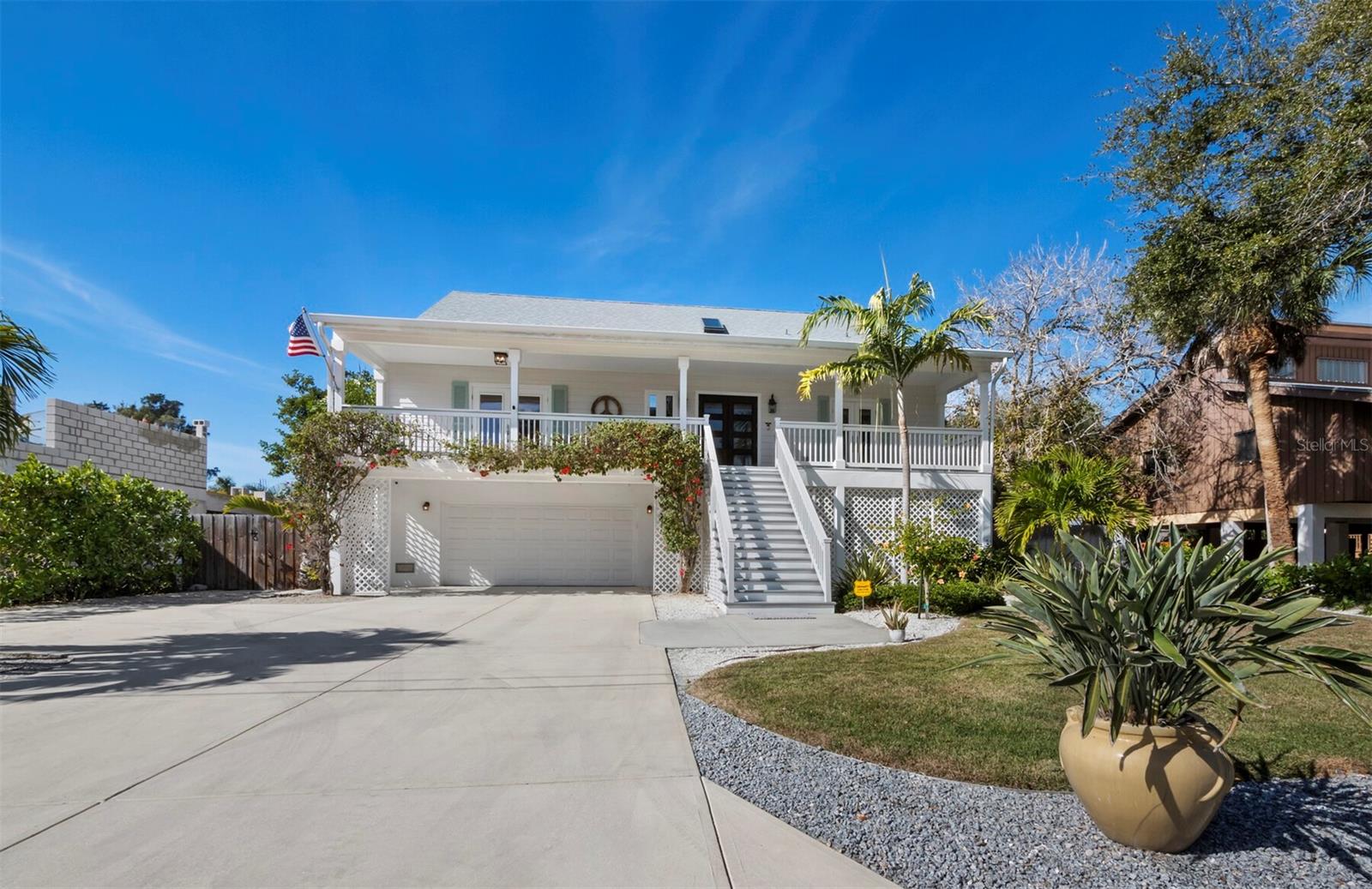 BAY ISLAND PARK - Residential