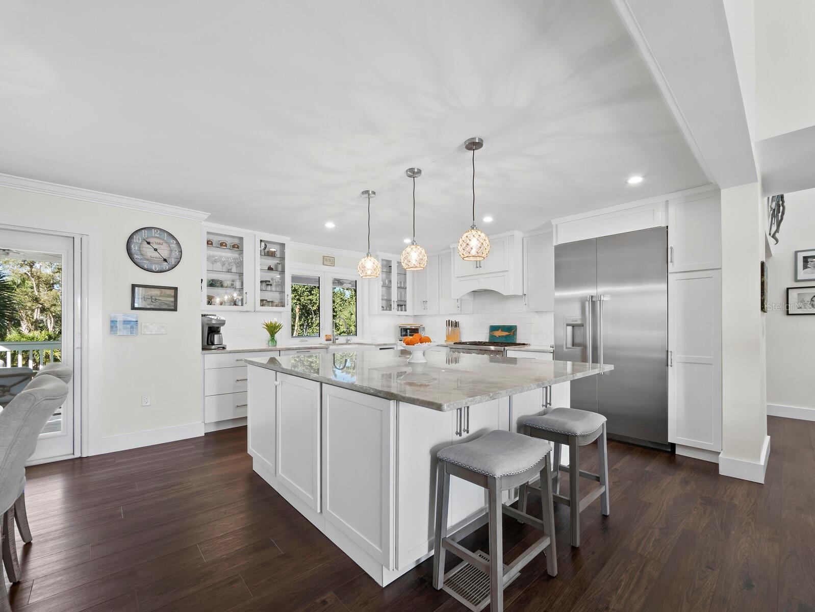 BAY ISLAND PARK - Residential