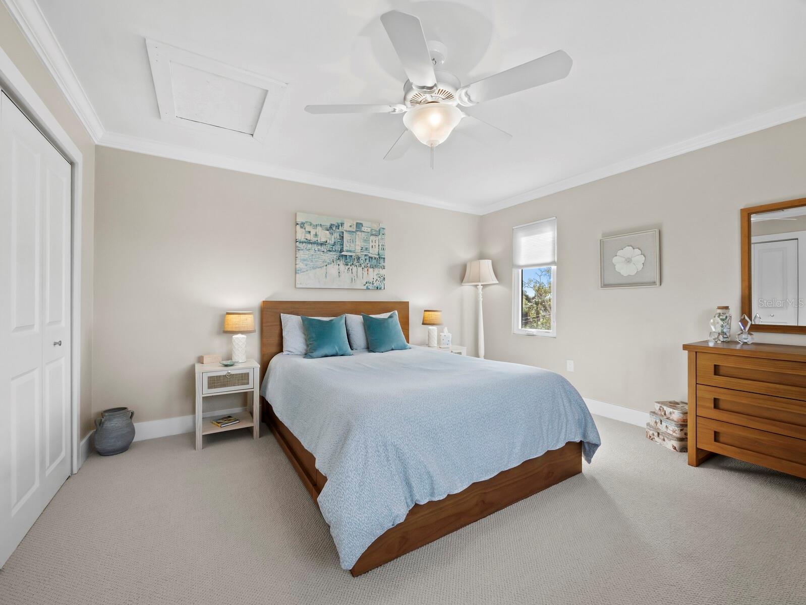 BAY ISLAND PARK - Residential