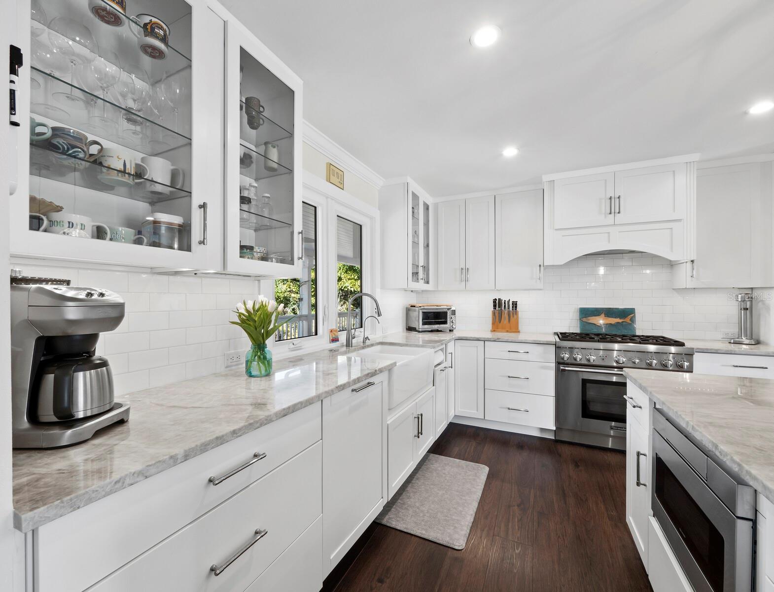 BAY ISLAND PARK - Residential