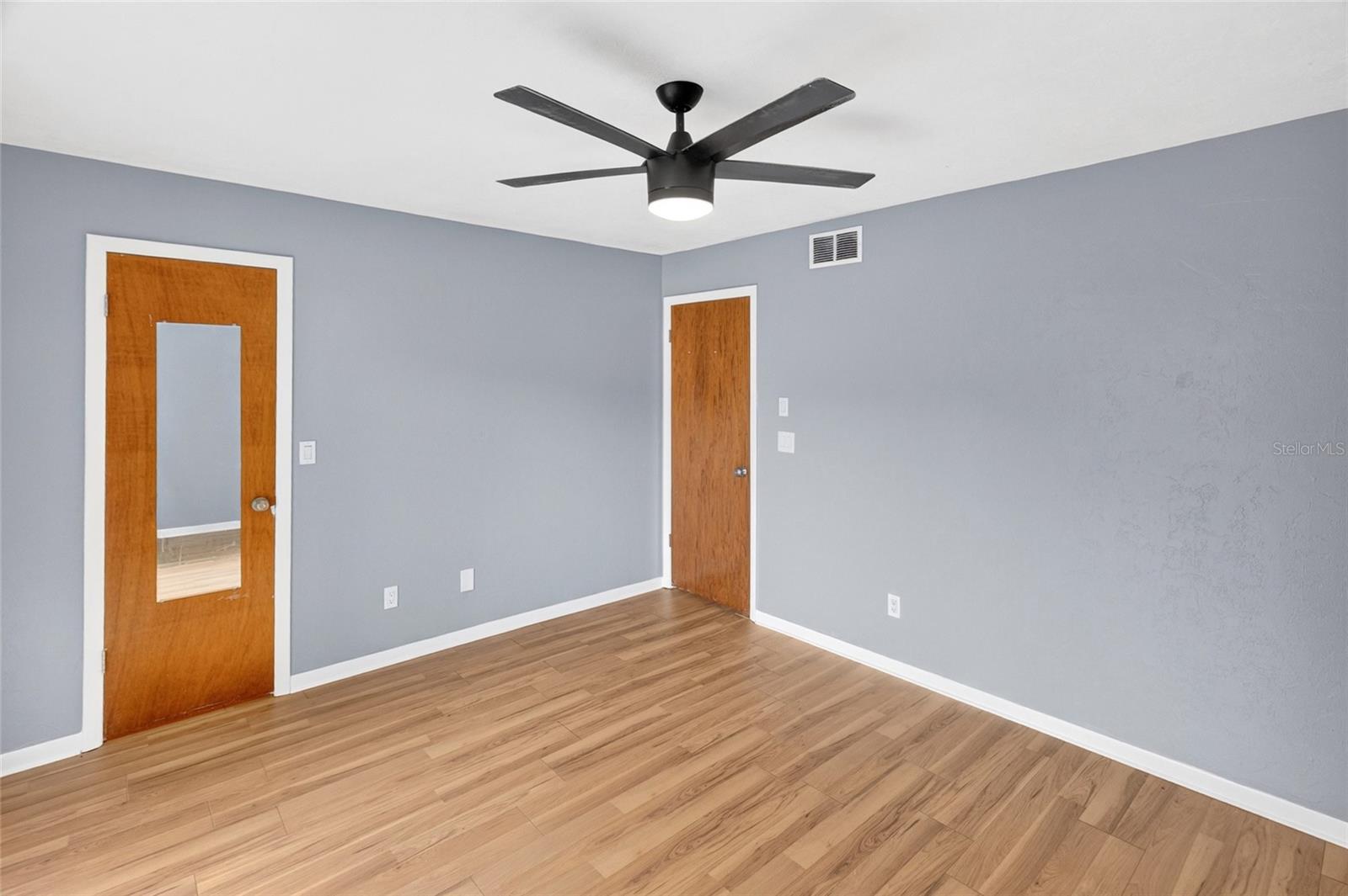SERENOLA MANOR UNIT 3 NAPIER - Residential