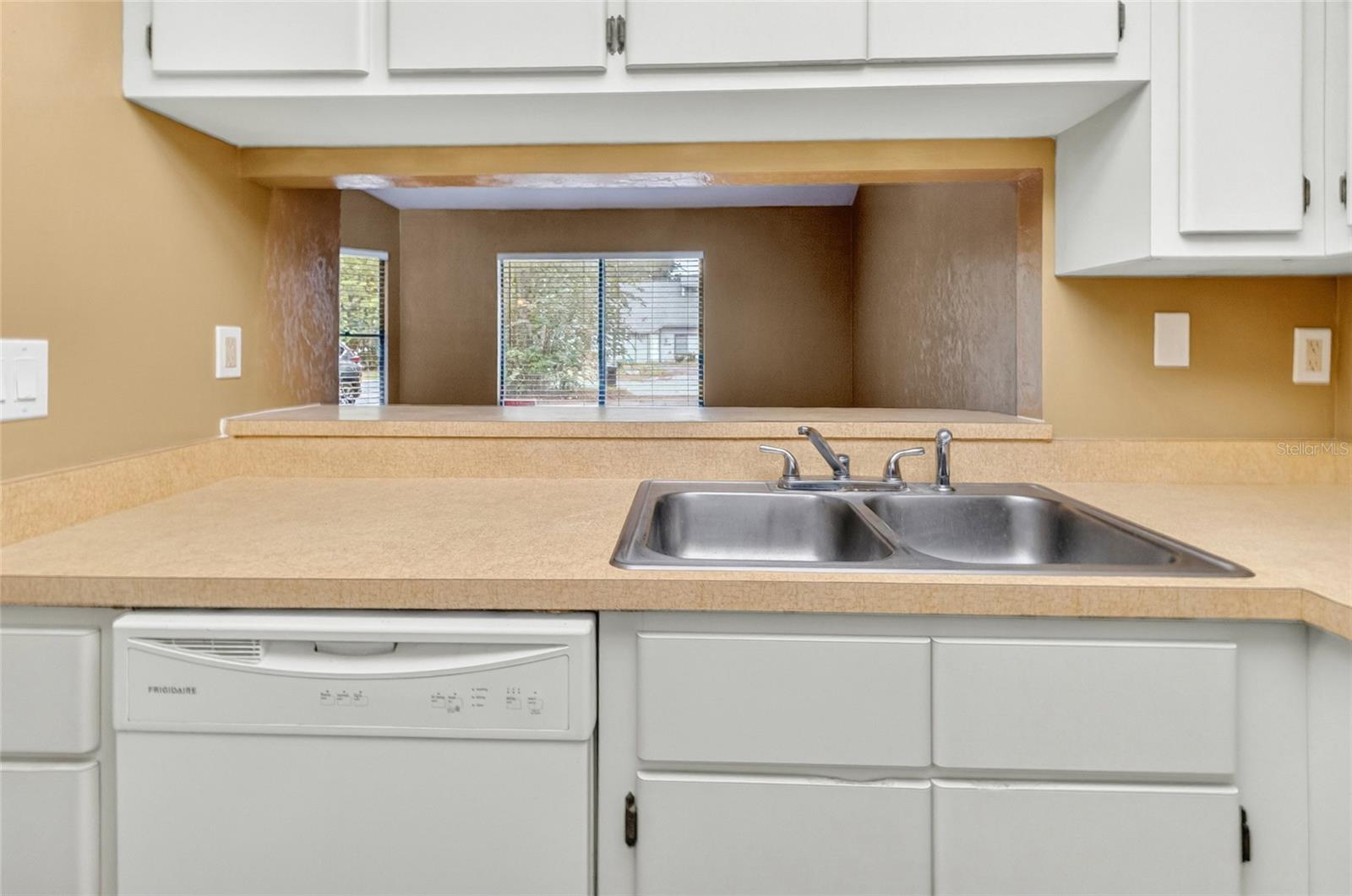 SERENOLA MANOR UNIT 3 NAPIER - Residential
