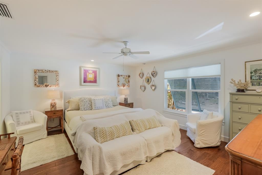 HARBOR DRIVE WATERWAYS - Residential