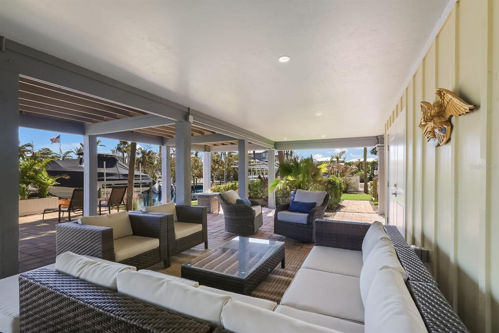 HARBOR DRIVE WATERWAYS - Residential