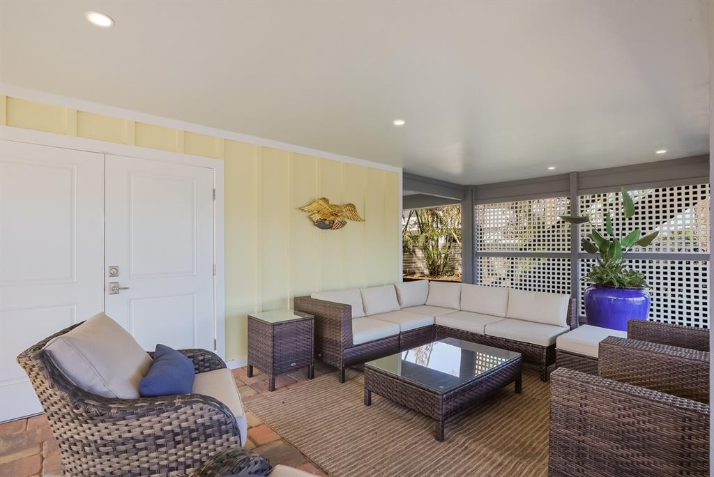 HARBOR DRIVE WATERWAYS - Residential