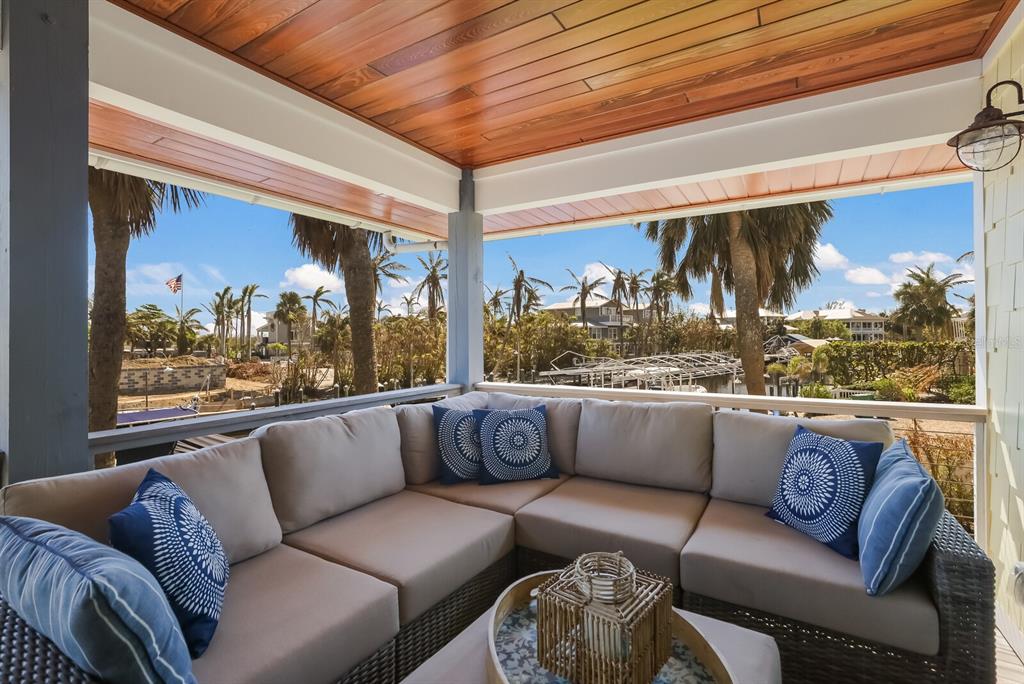 HARBOR DRIVE WATERWAYS - Residential