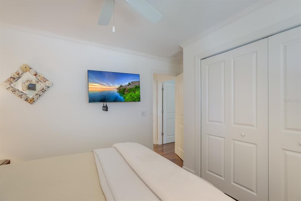 HARBOR DRIVE WATERWAYS - Residential