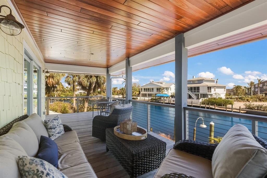 HARBOR DRIVE WATERWAYS - Residential