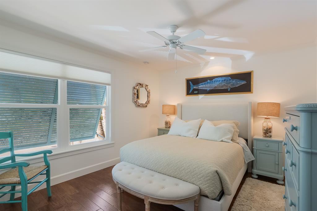 HARBOR DRIVE WATERWAYS - Residential