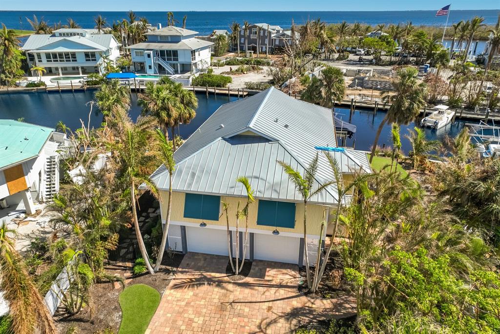 HARBOR DRIVE WATERWAYS - Residential