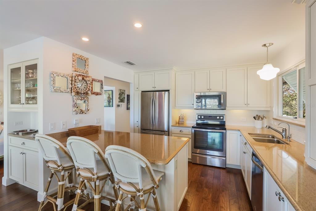 HARBOR DRIVE WATERWAYS - Residential