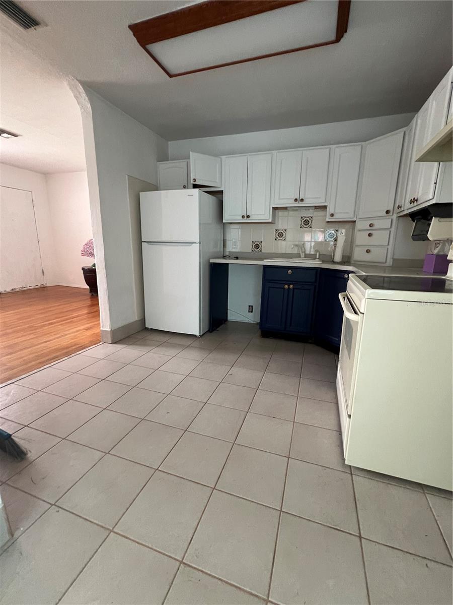 BAY VIEW PARK SEC P - Residential