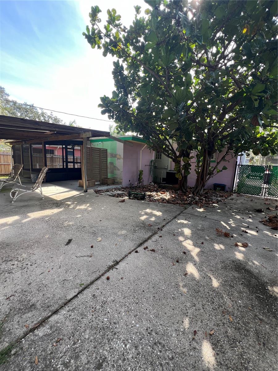 BAY VIEW PARK SEC P - Residential