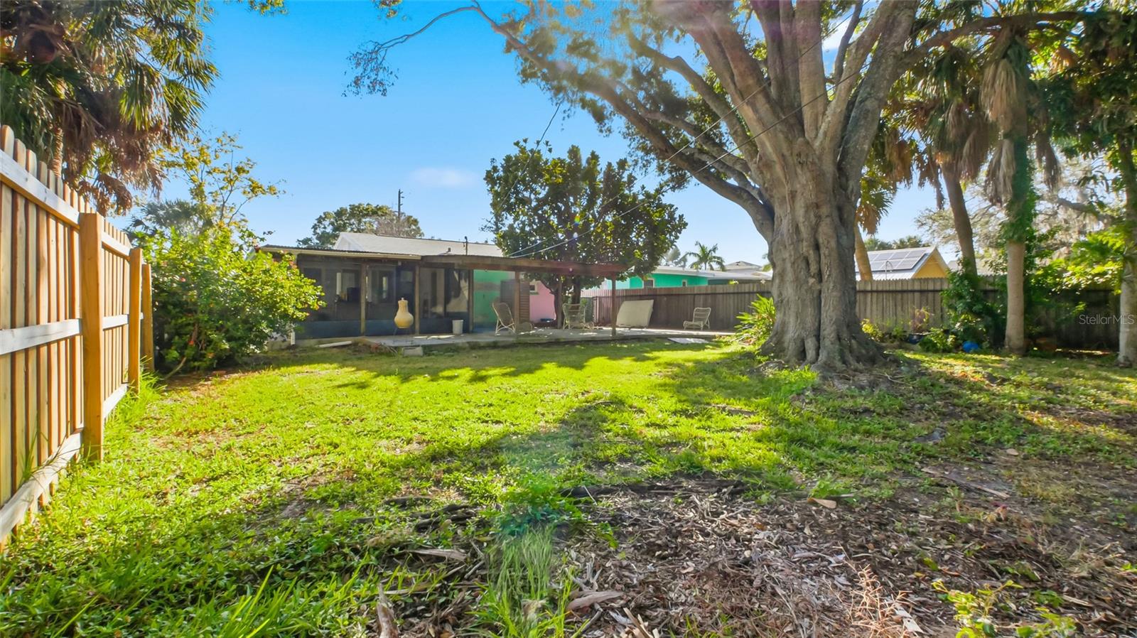 BAY VIEW PARK SEC P - Residential