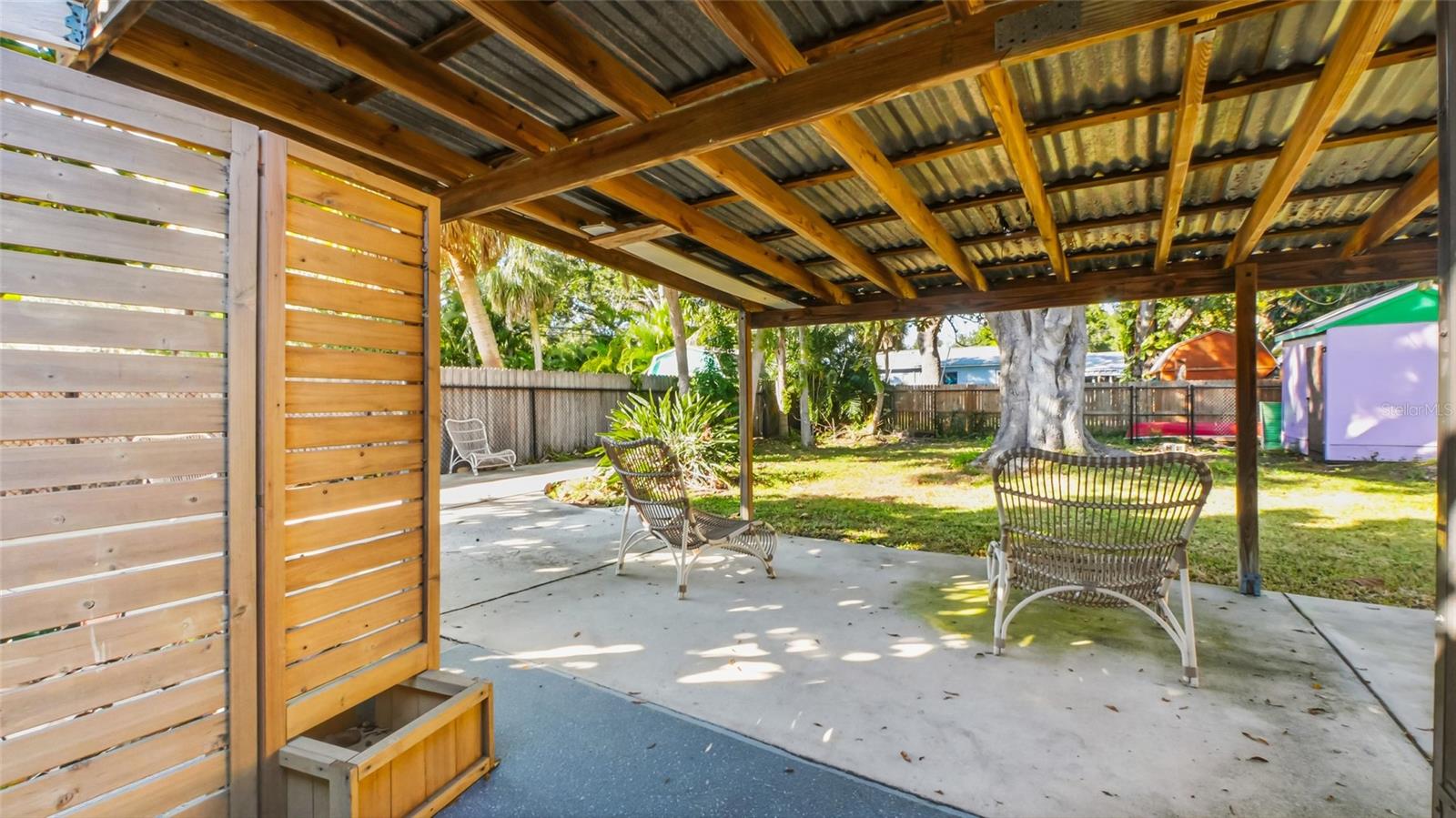 BAY VIEW PARK SEC P - Residential