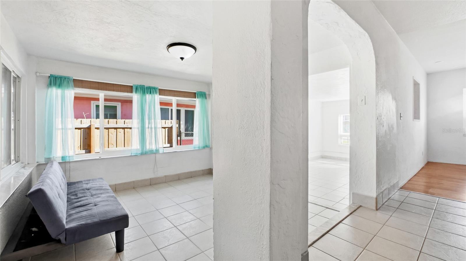 BAY VIEW PARK SEC P - Residential