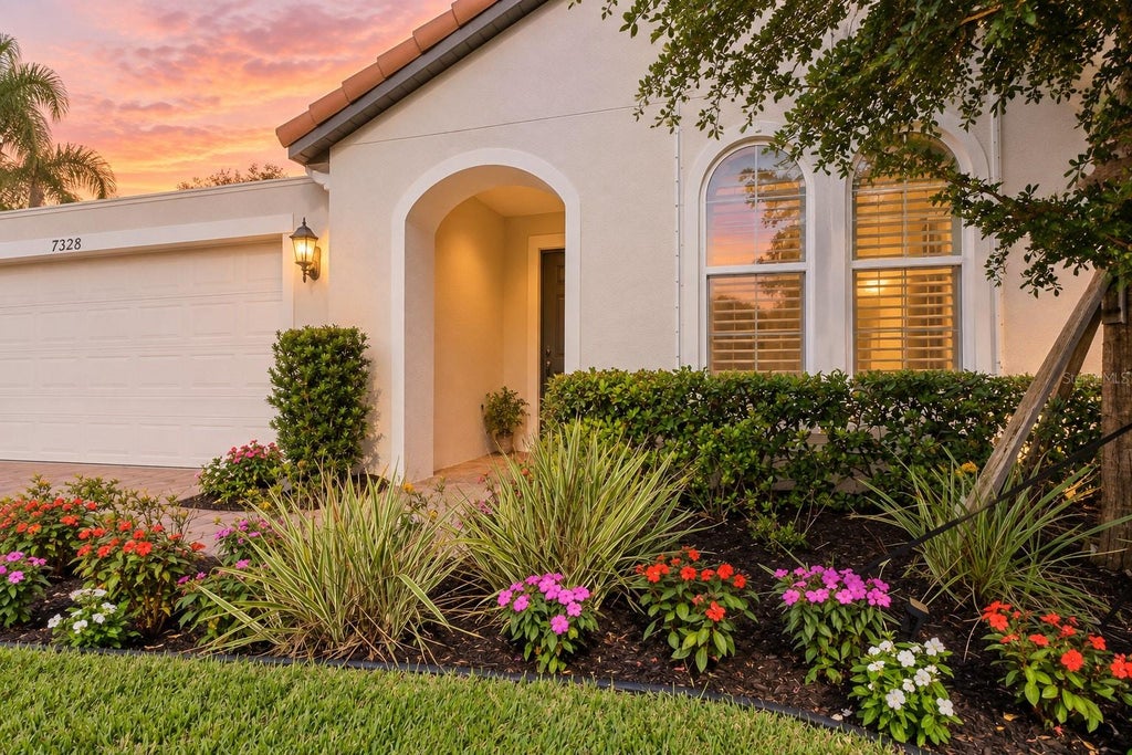 Photo of 7328 Great Egret Boulevard, Sarasota, FL 34241 (MLS # A4705930)