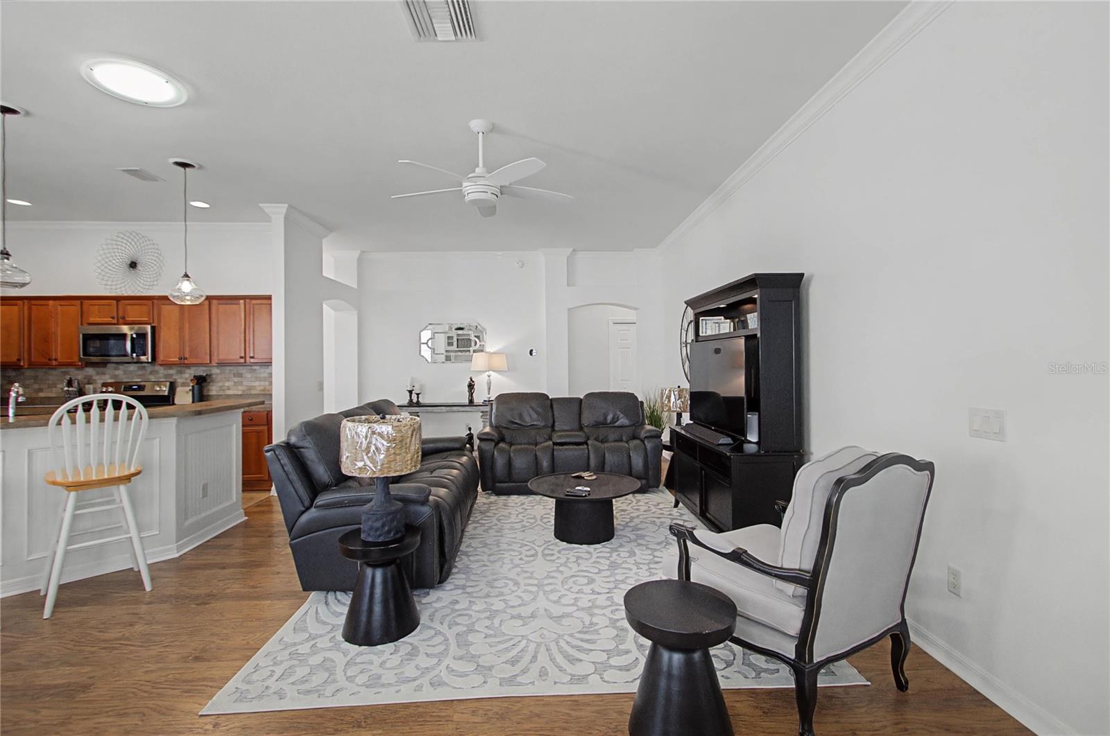 THE CABANAS AT CREEKSIDE LANDING - Residential