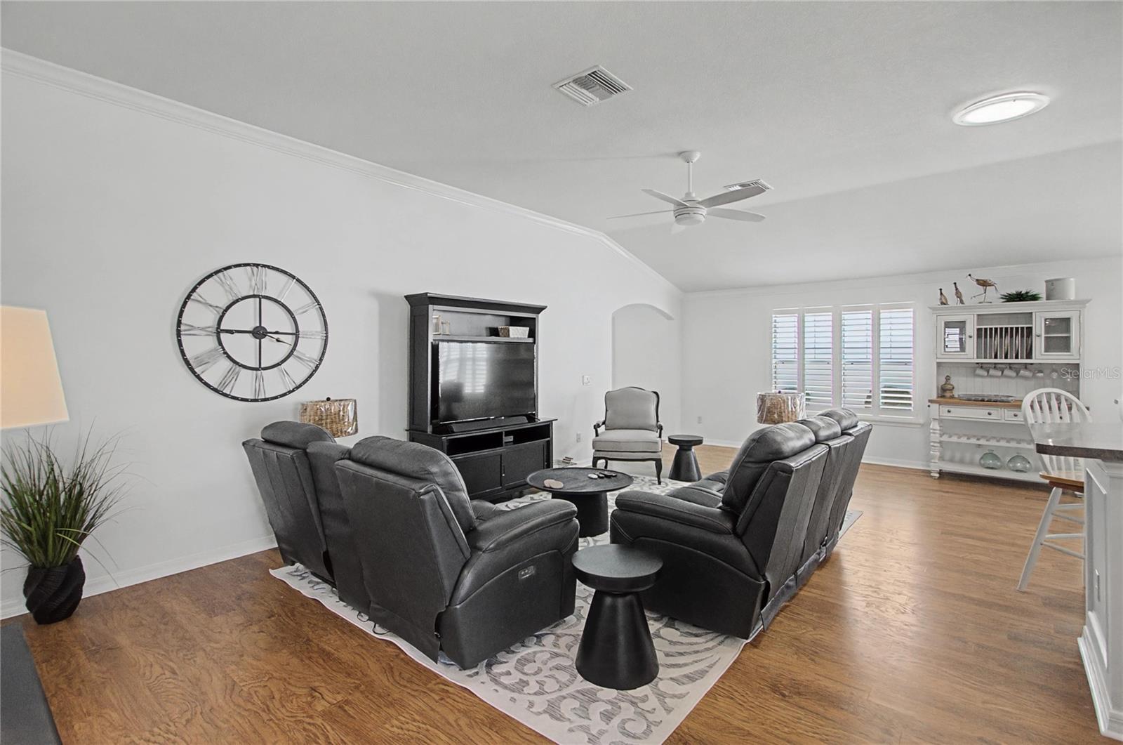 THE CABANAS AT CREEKSIDE LANDING - Residential