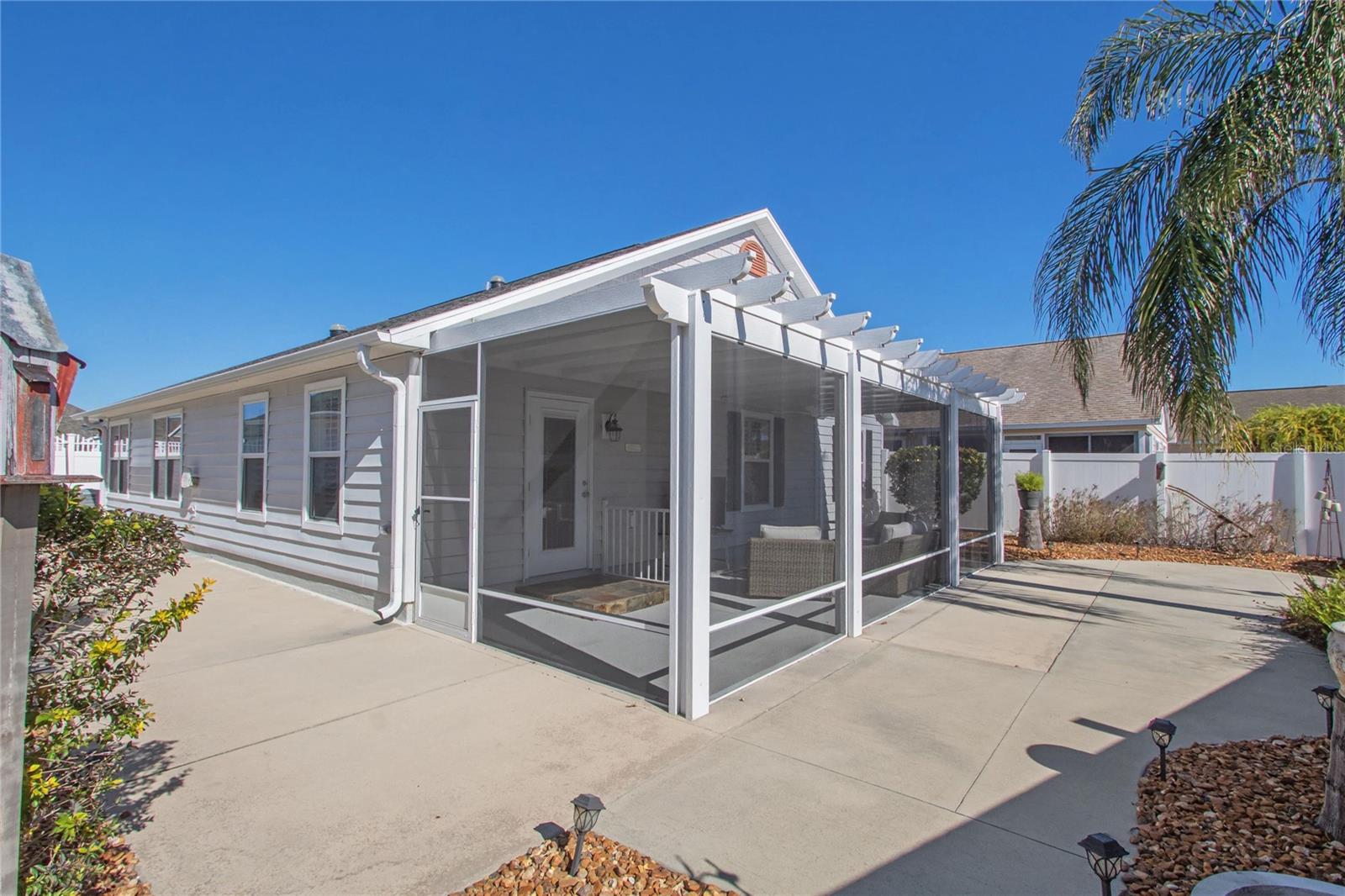 THE CABANAS AT CREEKSIDE LANDING - Residential
