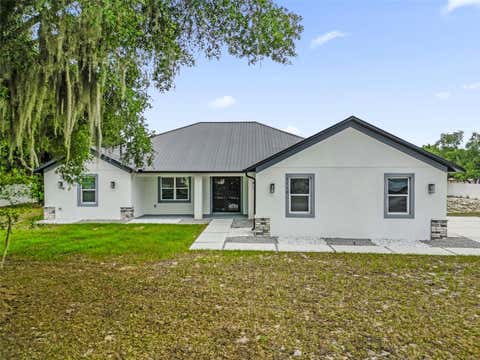 Photo of 2510 Lake Front Drive, Lake Wales, FL 33898 (MLS # G5113671)