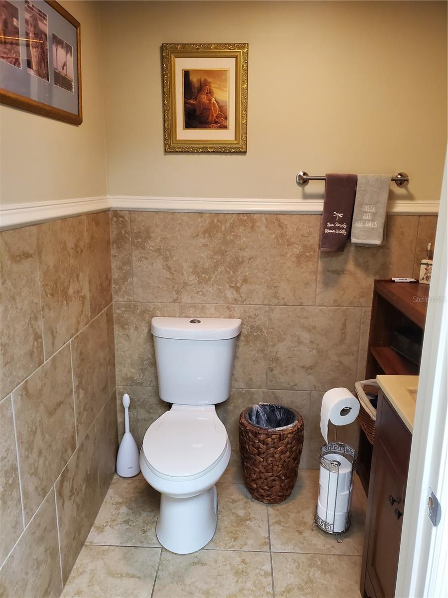 RANDS ADD TO LONGWOOD - Commercial Lease