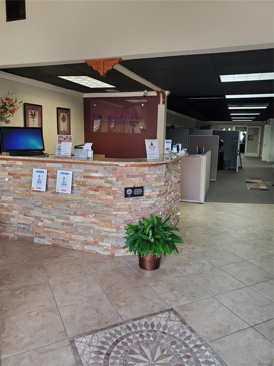 RANDS ADD TO LONGWOOD - Commercial Lease