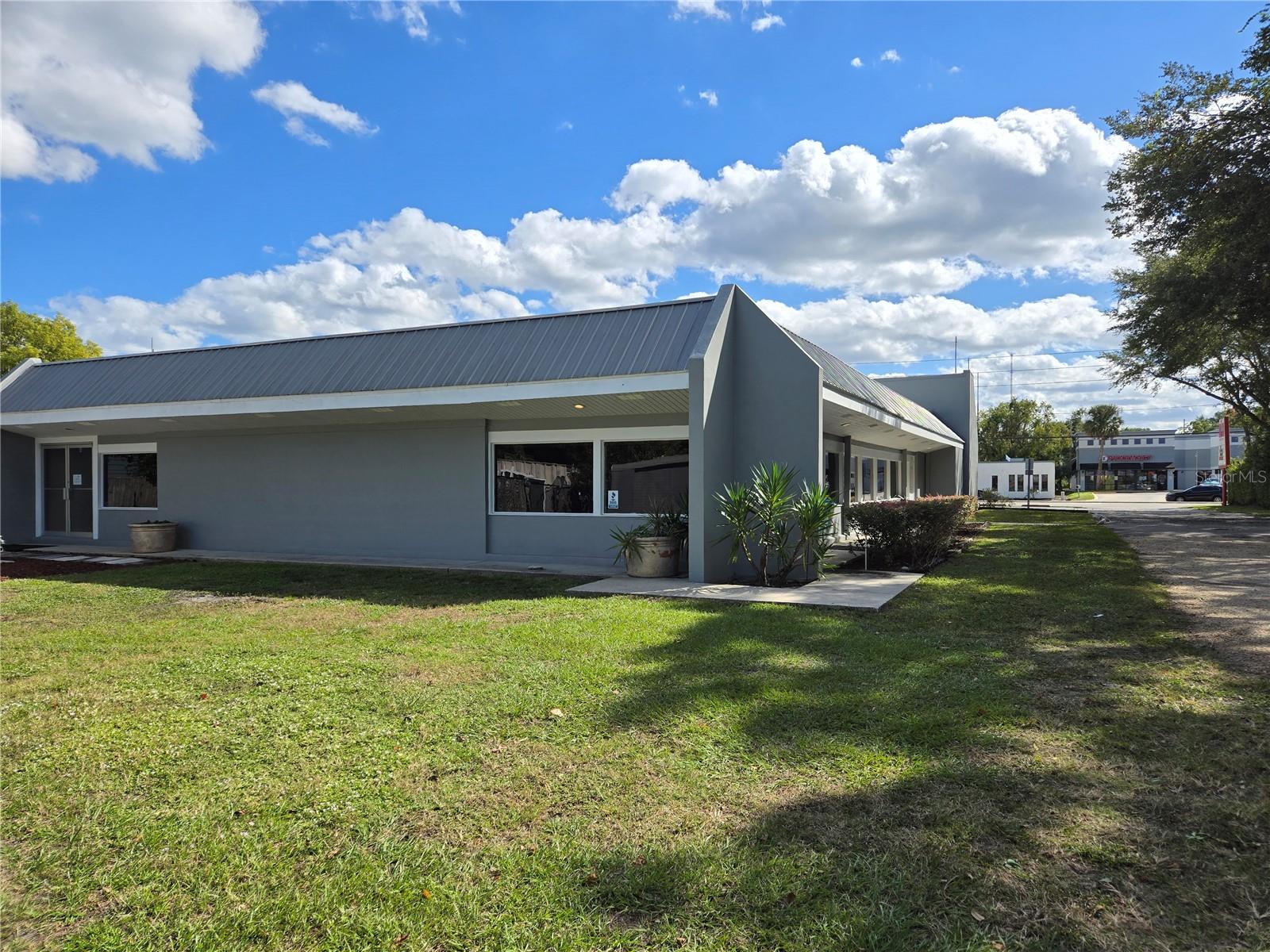 RANDS ADD TO LONGWOOD - Commercial Lease