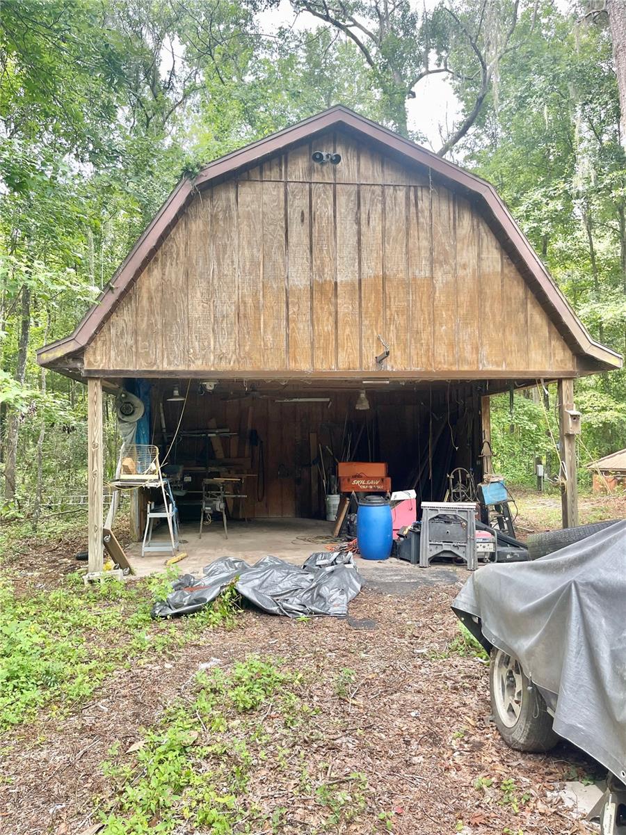 MERI OAKS - Residential