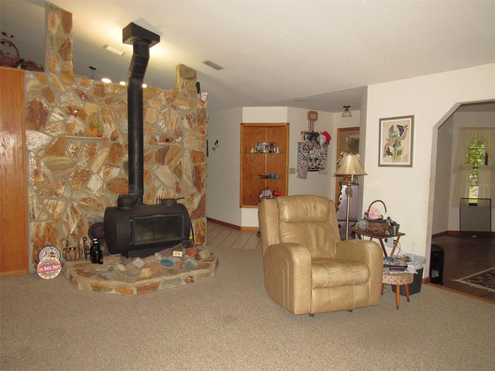 MERI OAKS - Residential