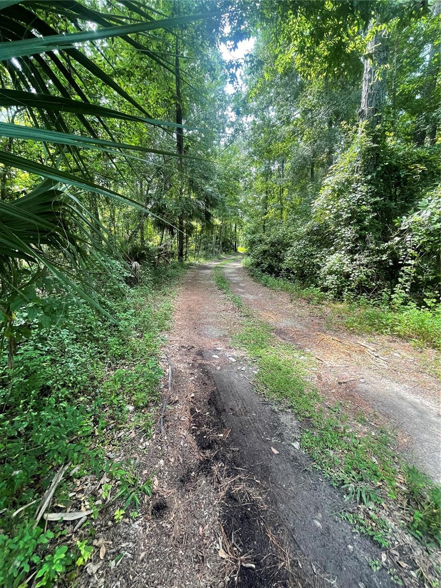 MERI OAKS - Residential