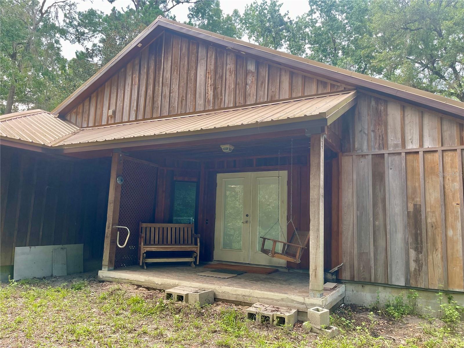 MERI OAKS - Residential