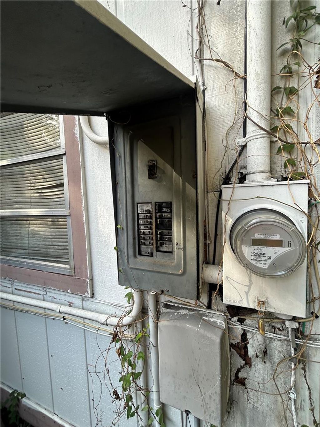 Photo of 3301 E 24th Avenue, Tampa, FL 33605 (MLS # TB8462296)