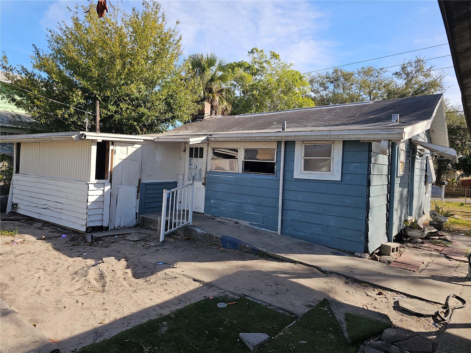 HIGHLAND GROVES - Residential