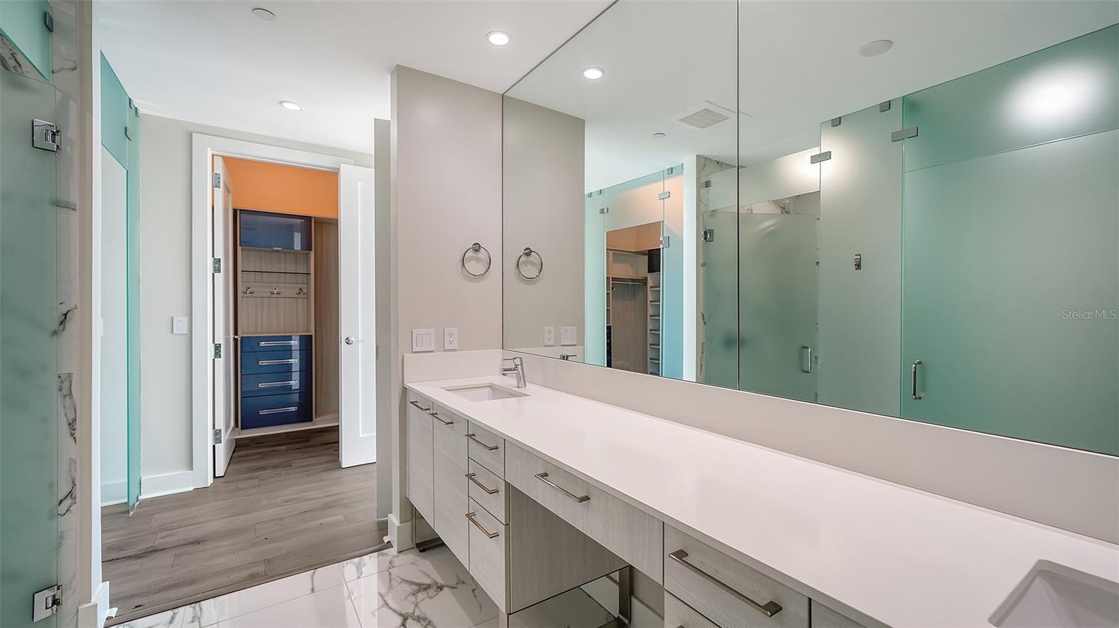 VUE SARASOTA BAY - Residential