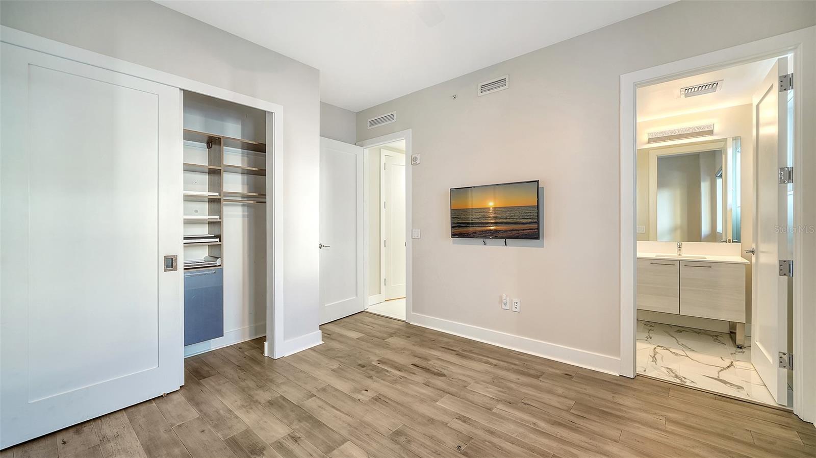 VUE SARASOTA BAY - Residential