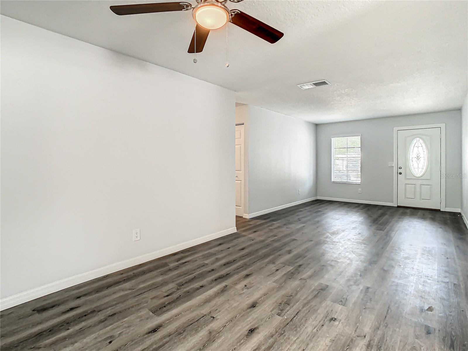 LAKEWOOD ESTATES JEDLOVECS ADD - Residential Lease